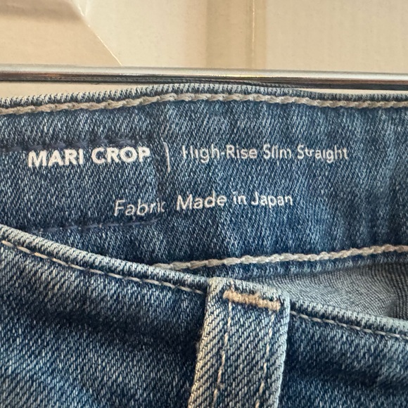 AG Denim Women’s Mari Crop High Rise destructed Jeans Sz 28 - Picture 2 of 4